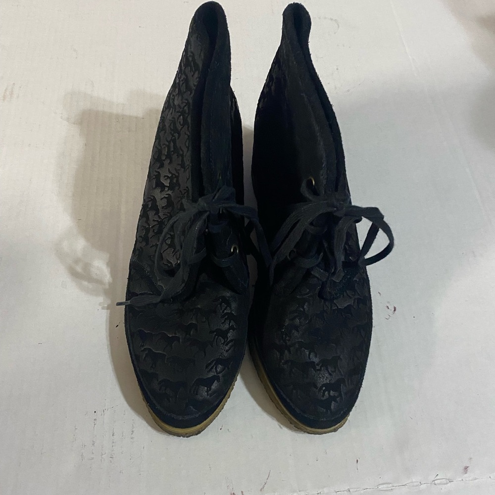 80%20 Black Lace Up Boots with Timeless Appeal